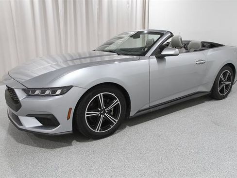 Used 2024 Ford Mustang Premium RWD image 4