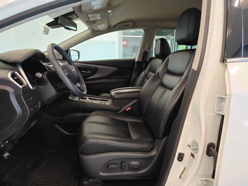 Used 2023 Nissan Murano SV w/ SV Midnight Edition Package AWD/4WD image 10