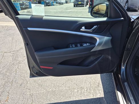 Used 2026 Genesis G70 2.5T AWD/4WD image 10