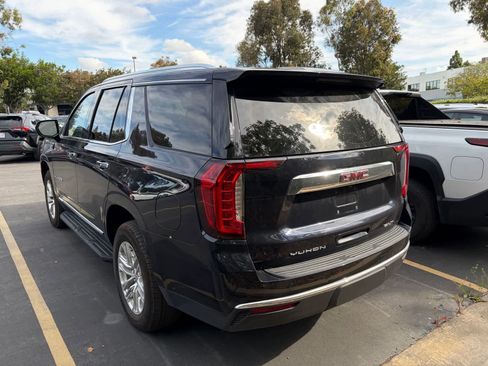 Used 2024 GMC Yukon SLT AWD/4WD image 4