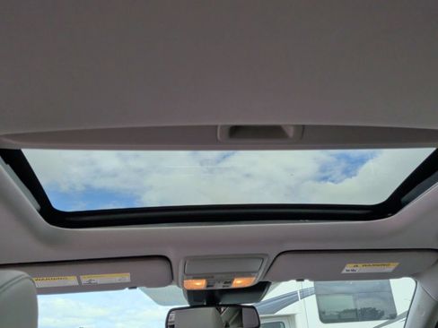 Used 2018 Honda CR-V Touring image 20