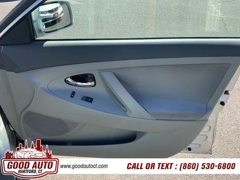 Used 2011 Toyota Camry LE w/ LE Extra-Value Pkg FWD image 15