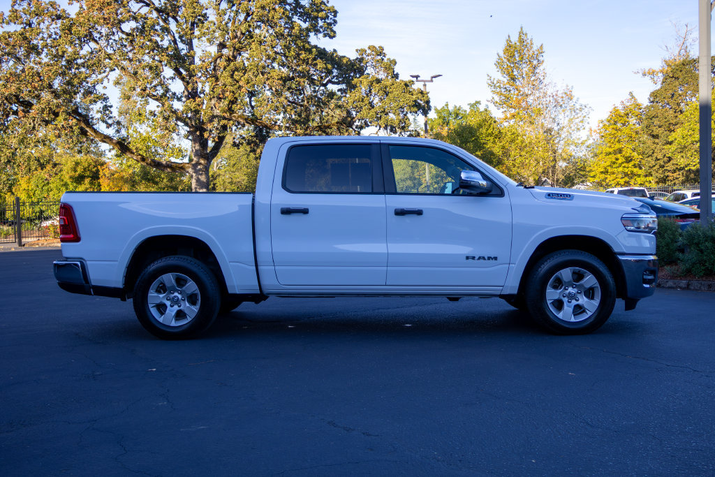 Used 2025 RAM 1500 Big Horn AWD/4WD image 6