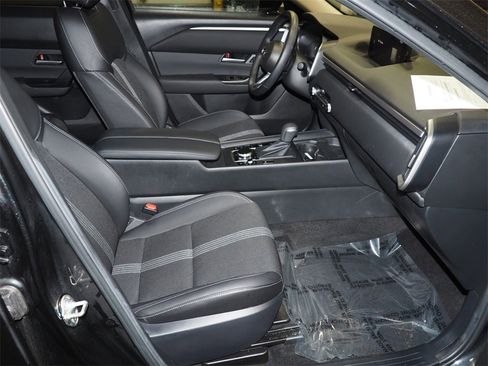 Certified 2025 MAZDA CX-50 2.5 Hybrid w/ Weather Package image 14