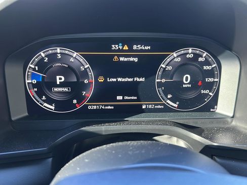 Used 2024 Mitsubishi Outlander SE Black Edition image 11