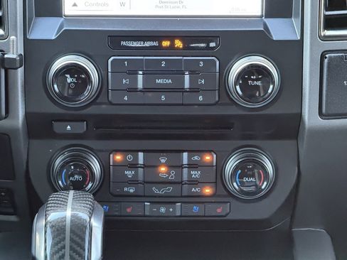 Used 2018 Ford F150 Raptor w/ Equipment Group 802A Luxury image 15