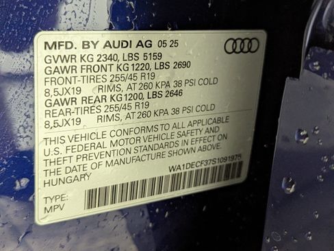 New 2025 Audi Q3 2.0T Premium image 29