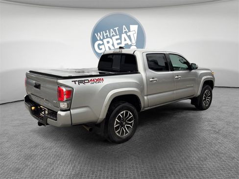 Used 2023 Toyota Tacoma 4x4 Double Cab image 3