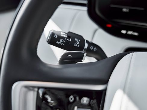 Used 2026 Land Rover Range Rover Long Wheelbase SE image 58