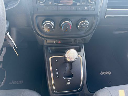 Used 2017 Jeep Patriot Sport w/ Power Value Group FWD image 17