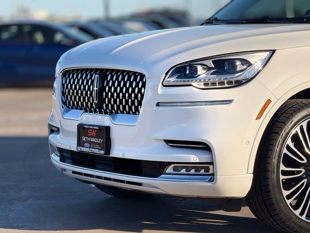 Used 2021 Lincoln Aviator Black Label AWD/4WD image 9