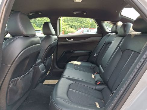 Used 2022 Kia K5 GT-Line FWD image 11