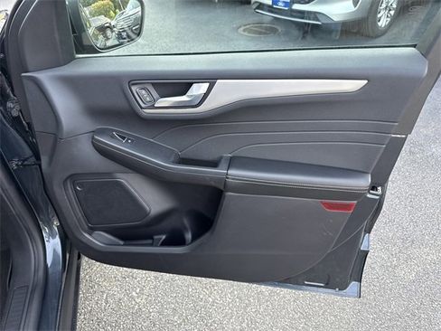 Used 2022 Ford Escape SEL w/ Technology Package image 29