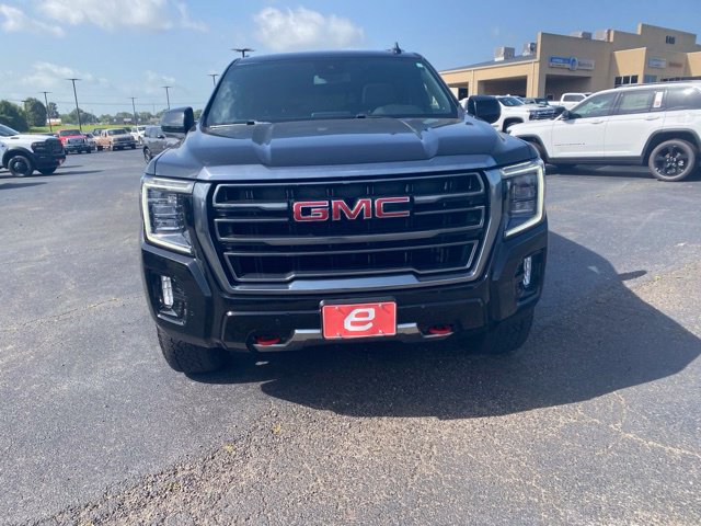 Used 2023 GMC Yukon XL AT4 AWD/4WD image 2