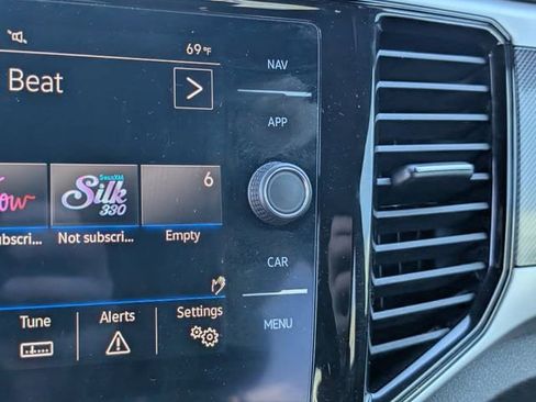 Used 2022 Volkswagen Atlas Cross Sport SEL Premium R-Line image 16