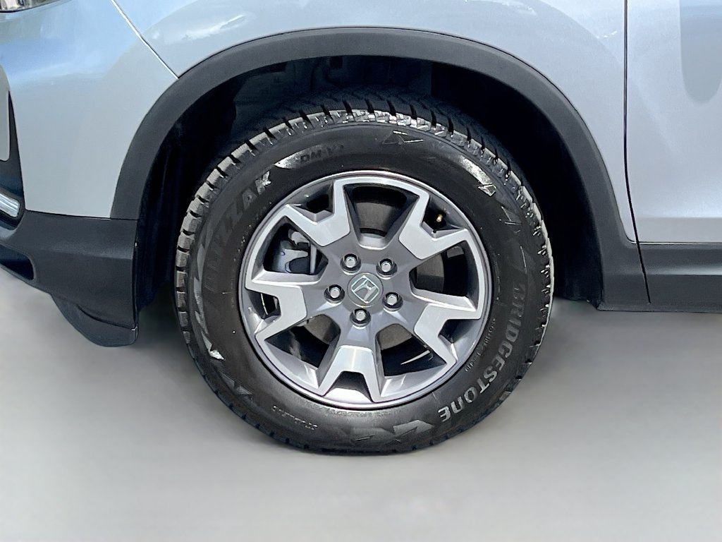 Used 2022 Honda Passport TrailSport image 32
