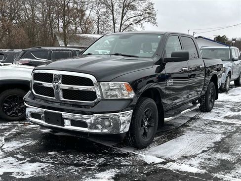 Used 2017 RAM 1500 Classic SLT image 5