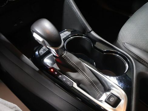 Used 2024 Buick Encore GX Preferred image 28