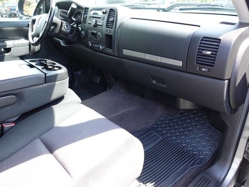 Used 2013 GMC Sierra 1500 SLE w/ Power Tech Package image 28