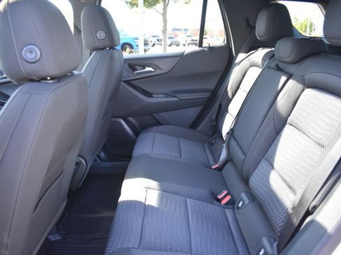 New 2026 Chevrolet Equinox LT image 14