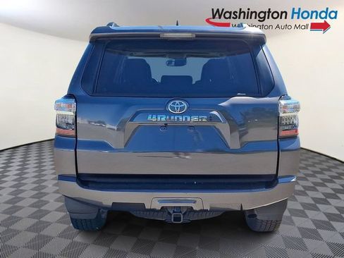 Used 2021 Toyota 4Runner SR5 Premium w/ Moonroof Package AWD/4WD image 5