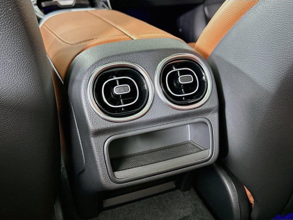 Certified 2026 Mercedes-Benz C 300 Sedan image 27