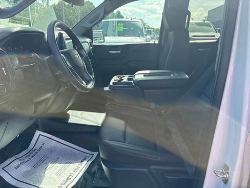 New 2026 Chevrolet Silverado 1500 W/T image 9