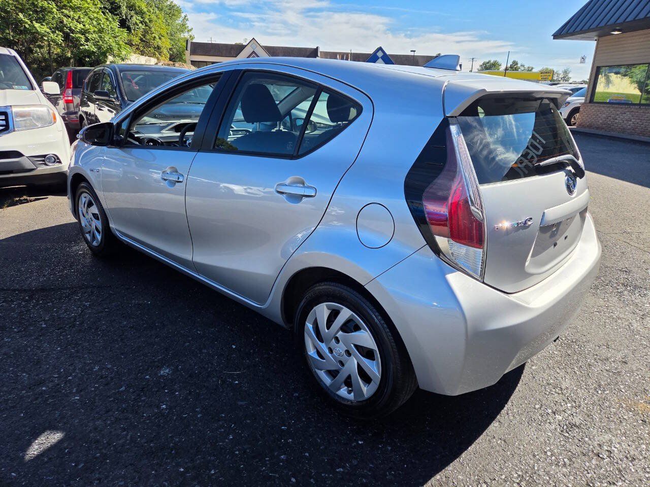 Used 2015 Toyota Prius C Two FWD image 8