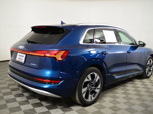 Used 2023 Audi e-tron Premium Plus w/ Premium Plus Package image 9