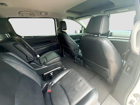 Used 2024 Honda Odyssey EX-L image 28