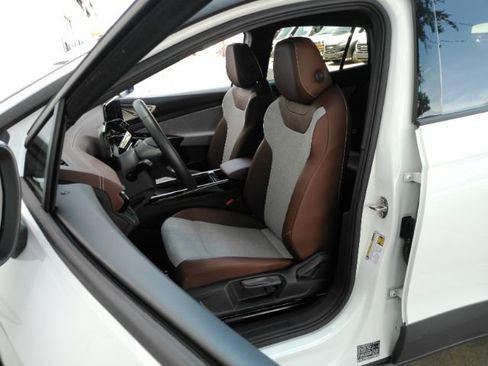 Used 2023 Volkswagen ID.4 Pro RWD image 15