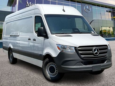 New 2025 Mercedes-Benz Sprinter 2500 image 1