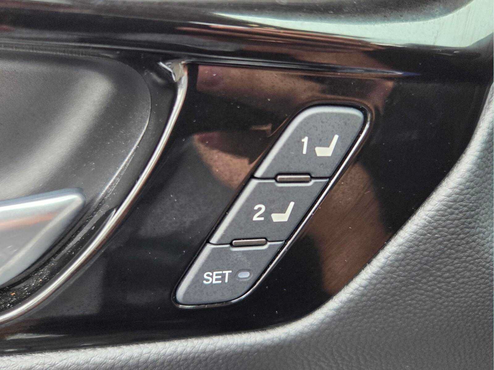 Used 2024 Honda CR-V EX-L image 33