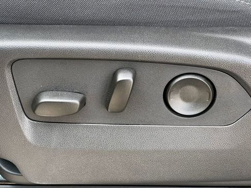 New 2025 GMC Sierra 1500 Elevation image 12