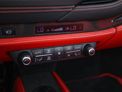 Certified 2022 Ferrari F8 Tributo image 36