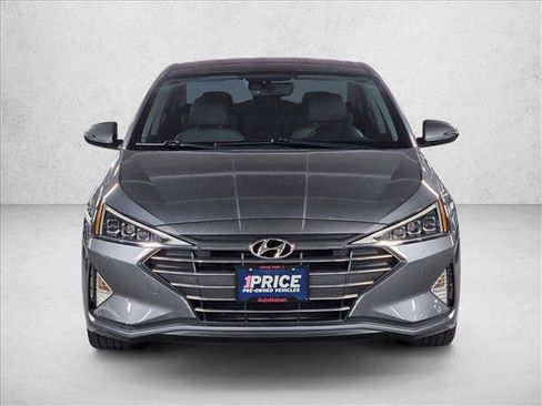 Used 2019 Hyundai Elantra Limited FWD image 2
