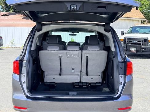 Used 2019 Honda Odyssey EX image 13
