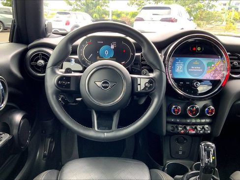 Used 2022 MINI Cooper S FWD image 5