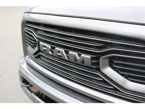 Used 2018 RAM 2500 Laramie w/ Sport Appearance Group image 27