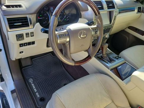 Used 2017 Lexus GX 460 460 image 19