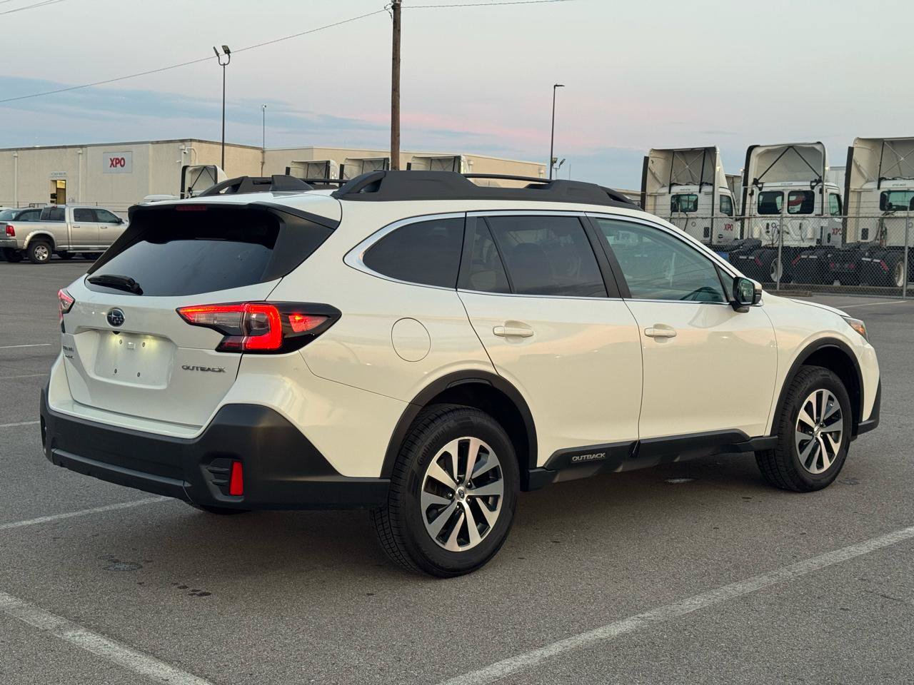 Used 2022 Subaru Outback Premium AWD/4WD image 7