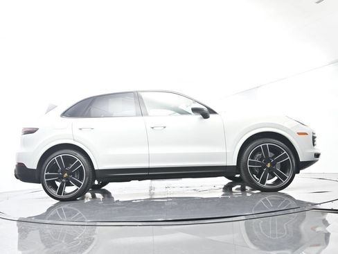 Certified 2023 Porsche Cayenne Platinum Edition AWD/4WD image 53