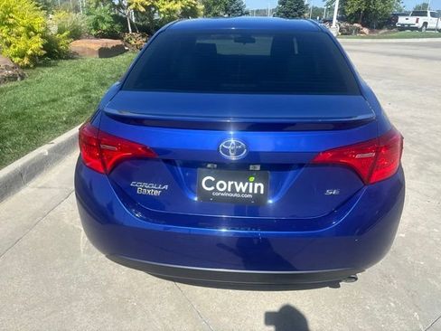Used 2017 Toyota Corolla SE w/ Carpet Mat Package (TMS) FWD image 5