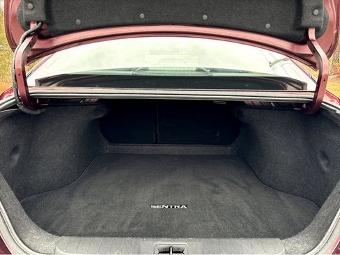 Certified 2024 Nissan Sentra SV image 26