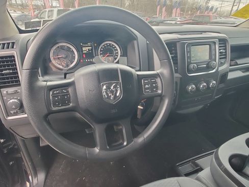 Used 2018 RAM 1500 Express w/ Express Value Package image 15