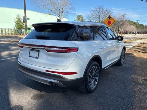 Certified 2023 Lincoln Corsair Reserve image 3