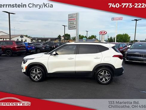 Used 2023 Kia Seltos EX AWD/4WD image 4
