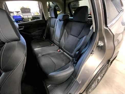Used 2019 Subaru Forester Premium w/ All-Weather Package image 21