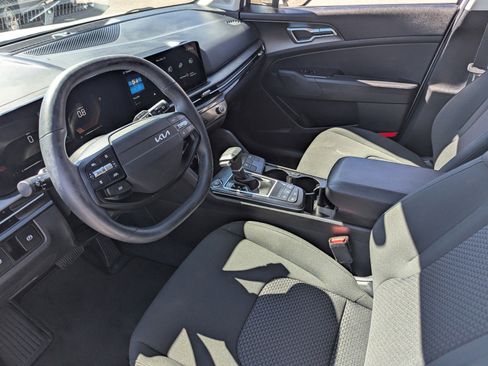 Used 2026 Kia Sportage LX w/ LX Convenience Package image 9