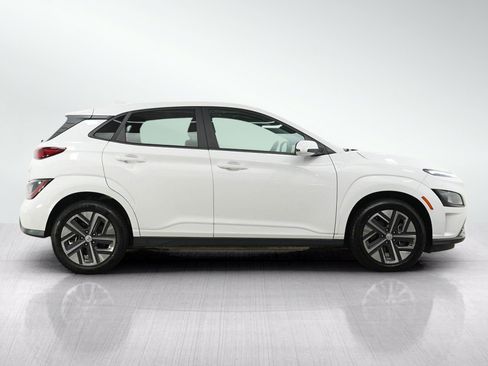 Used 2023 Hyundai Kona SEL FWD image 6